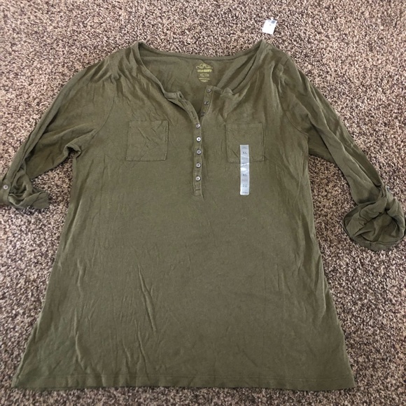 Old Navy XL Olive Green Henley Rollup sleeve 1/2 button shirt New NWT - Picture 1 of 6
